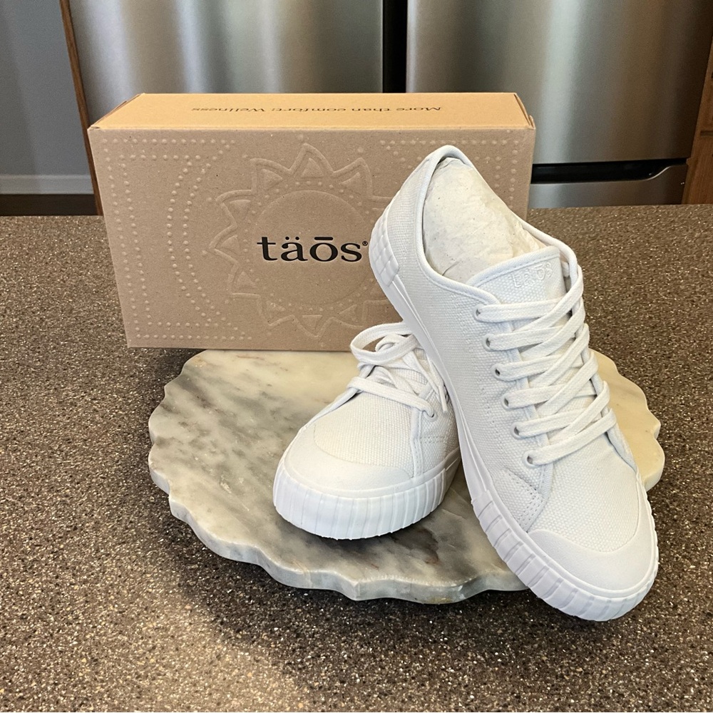 Taos Footwear Women's White Sneakers